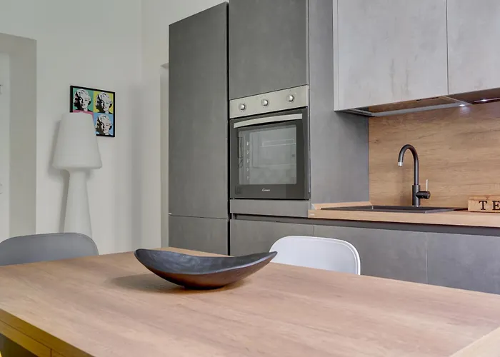 San Giovanni Cozy - And Apartment *